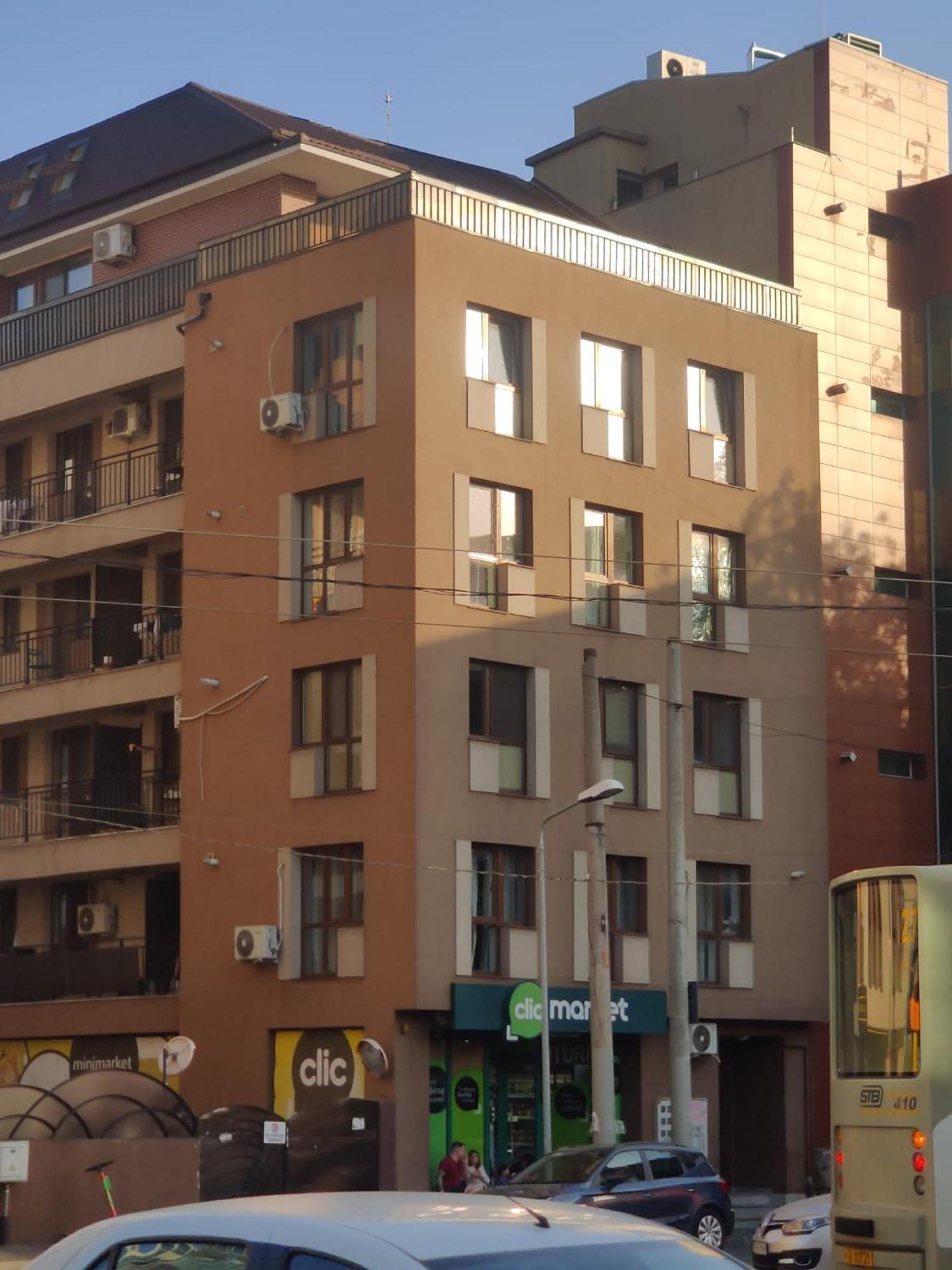 Studio Deluxe Uniri Bukarest Exteriör bild